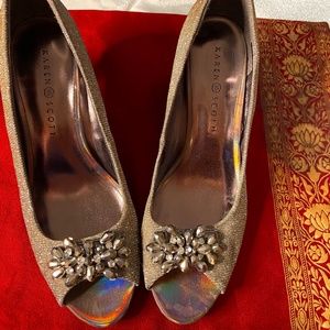 Silver Heels NWOT Open Toe size 9 M